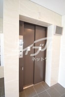  エフ　レジデンス