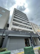 ラヴィベール江坂の外観