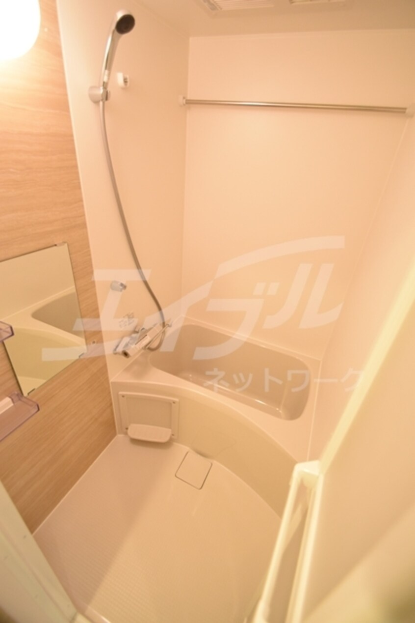  アドバンス江坂東コンフィ