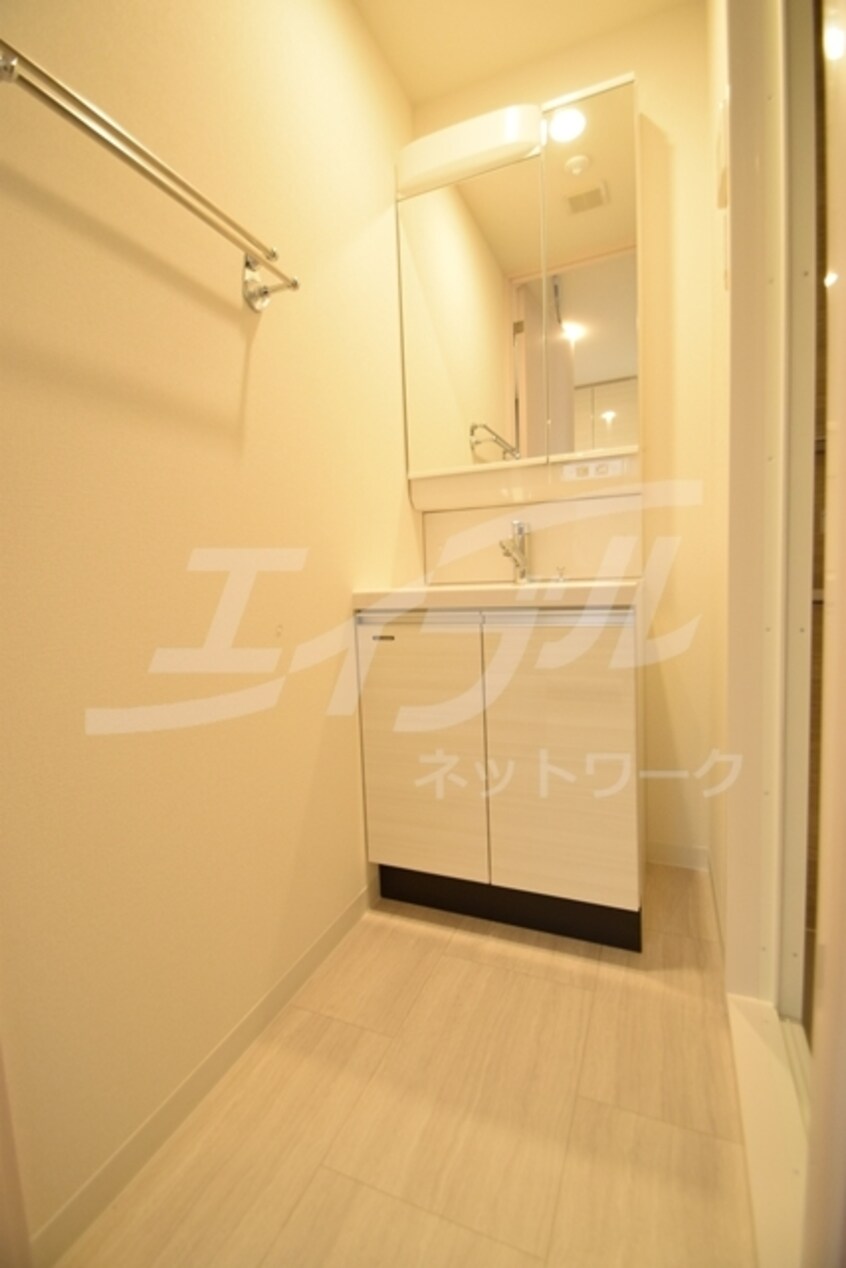  アドバンス江坂東コンフィ