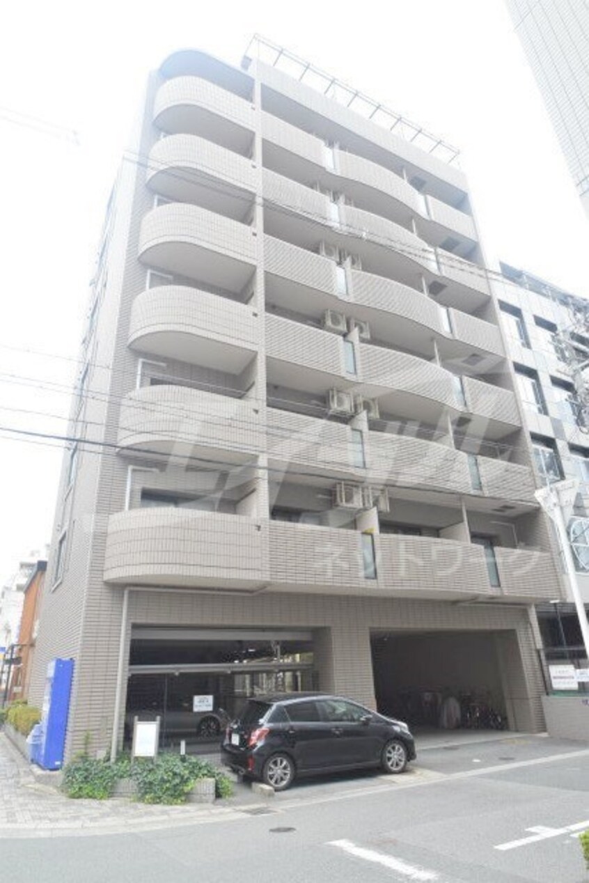  大阪メトロ御堂筋線/江坂駅 徒歩5分 3階 築27年