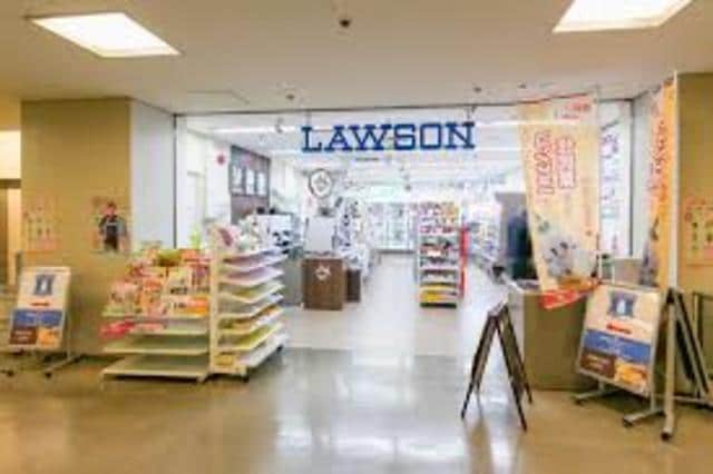 ローソン吹田市役所店(コンビニ)まで568m※ローソン吹田市役所店 ヴィラDeguchi