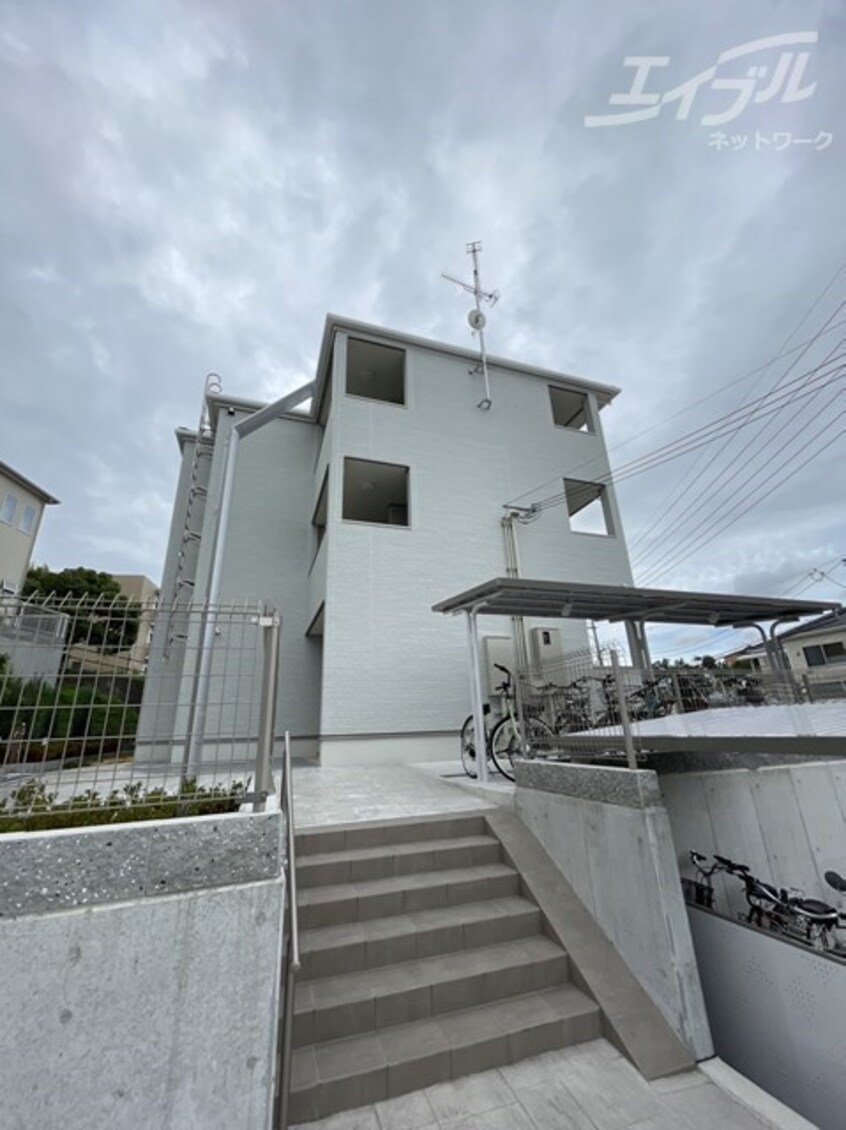  エフ　ヒルサイドテラス