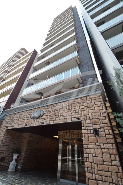  大阪メトロ御堂筋線/江坂駅 徒歩2分 2階 築3年