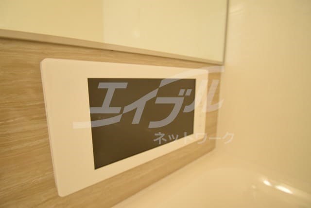  大阪メトロ御堂筋線/江坂駅 徒歩2分 2階 築3年