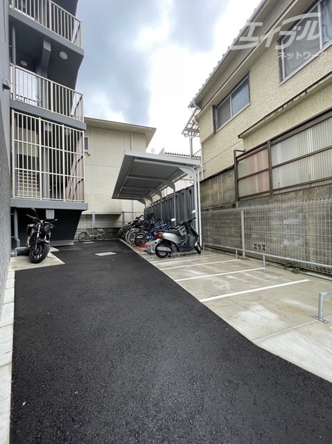  ライブガーデン江坂Ⅸ