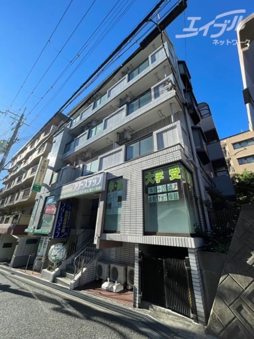  北大阪急行電鉄南北線/緑地公園駅 徒歩5分 4階 築37年