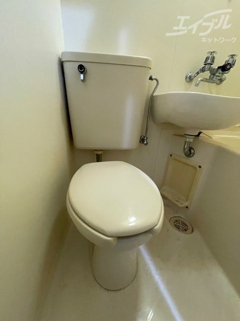  北大阪急行電鉄南北線/緑地公園駅 徒歩5分 4階 築37年