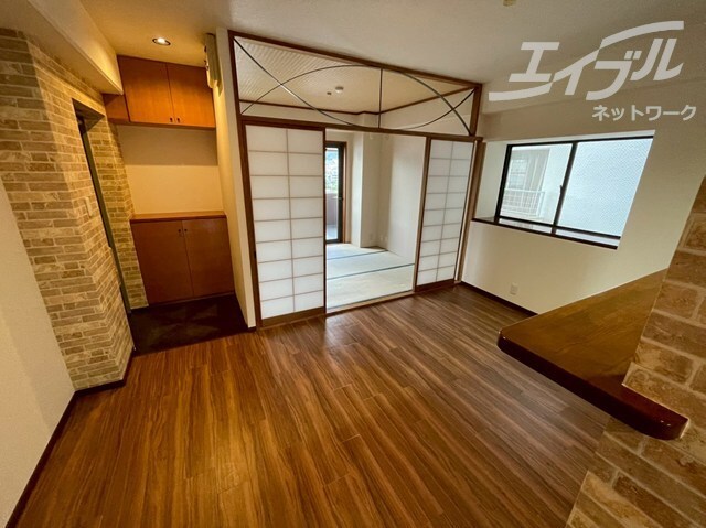  箕面サウンドヒルズ