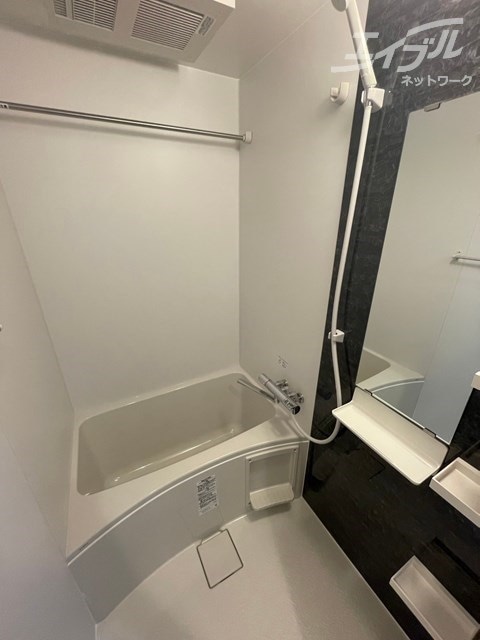  大阪メトロ御堂筋線/江坂駅 徒歩6分 11階 築1年