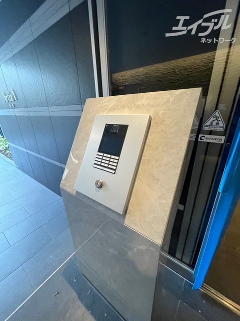  大阪メトロ御堂筋線/江坂駅 徒歩6分 11階 築1年