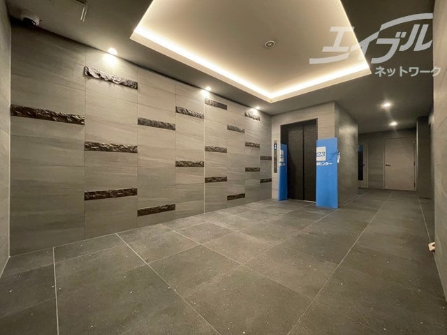  大阪メトロ御堂筋線/江坂駅 徒歩6分 11階 築1年