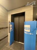  大阪メトロ御堂筋線/江坂駅 徒歩6分 11階 築1年