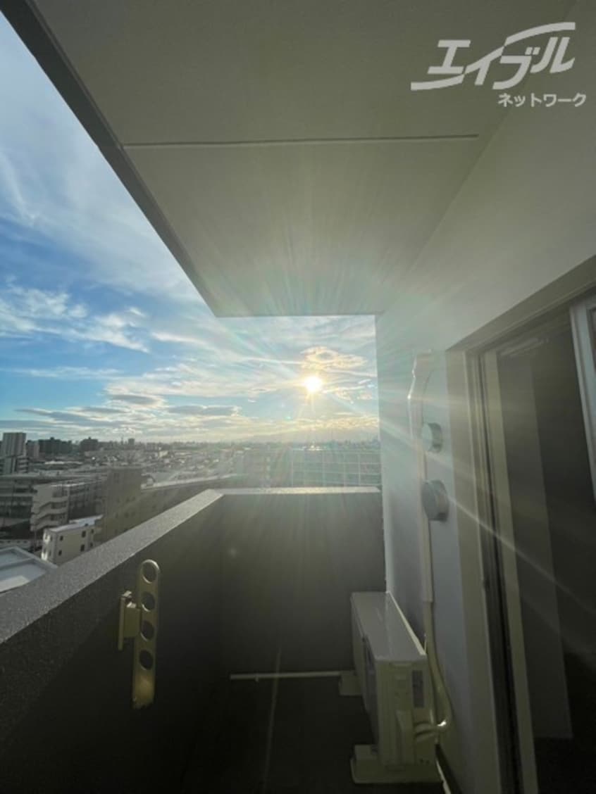  大阪メトロ御堂筋線/江坂駅 徒歩6分 11階 築1年