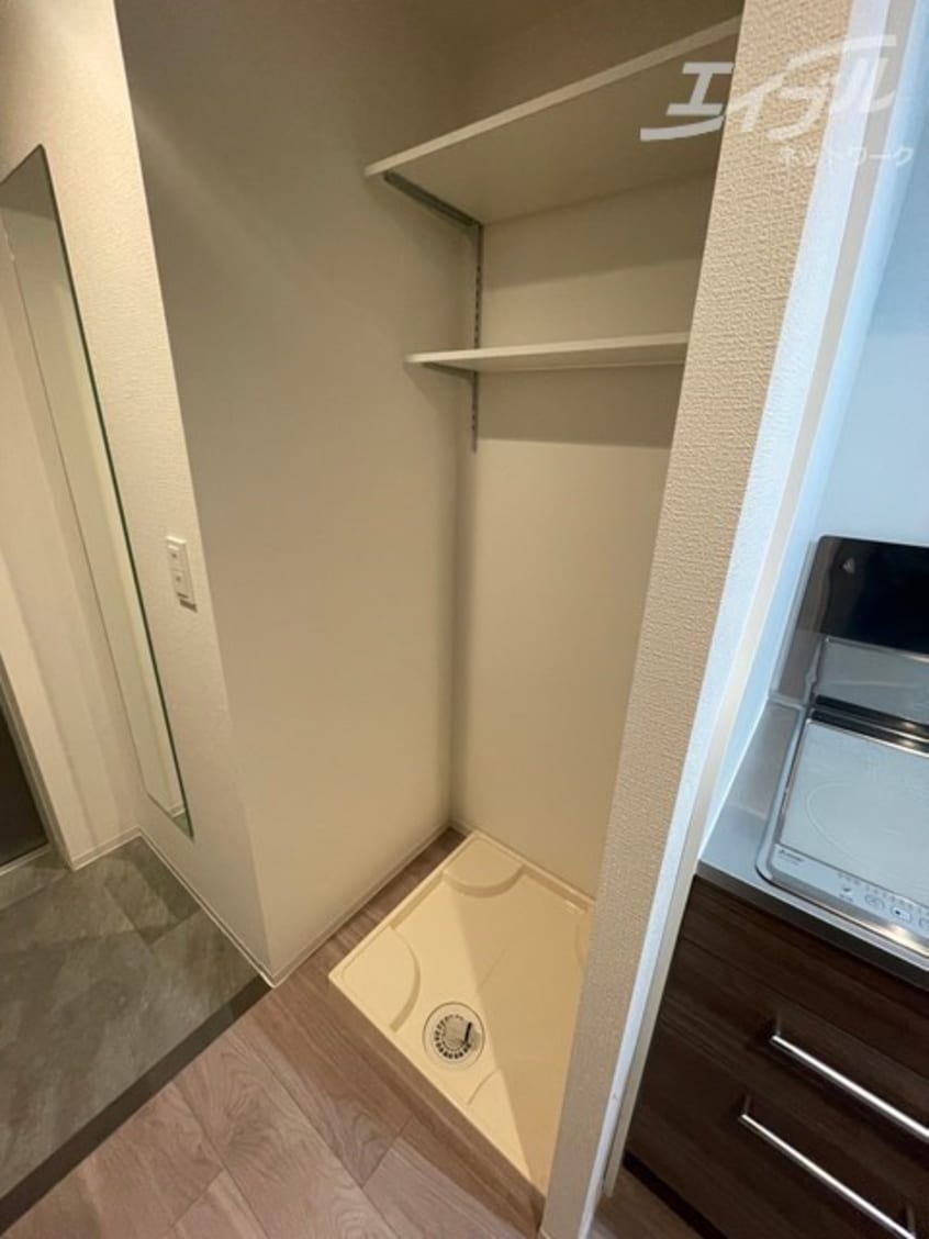  大阪メトロ御堂筋線/江坂駅 徒歩6分 11階 築1年