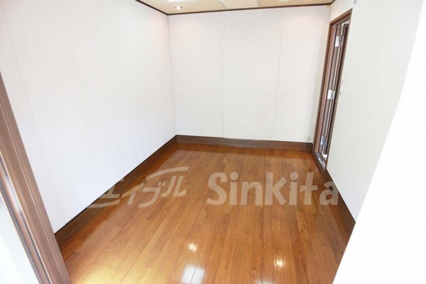  阪急宝塚線/庄内駅 徒歩15分 1階 築33年