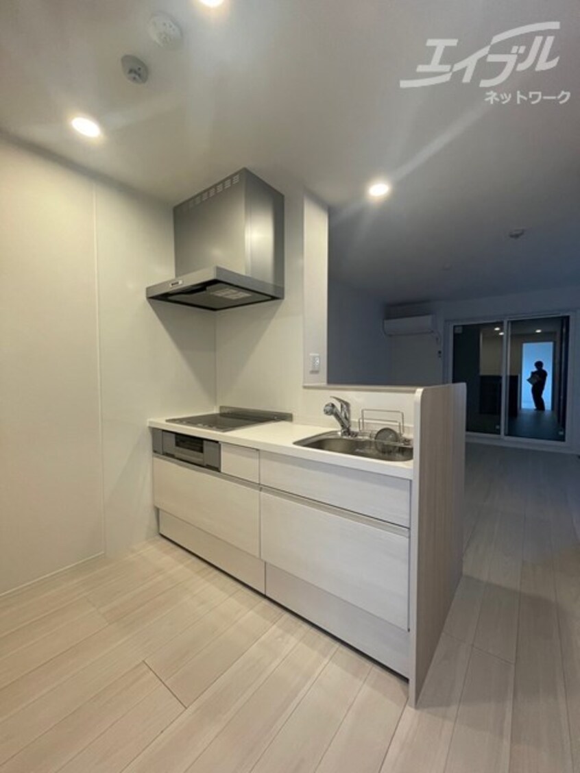  大阪メトロ御堂筋線/江坂駅 徒歩15分 2階 築1年