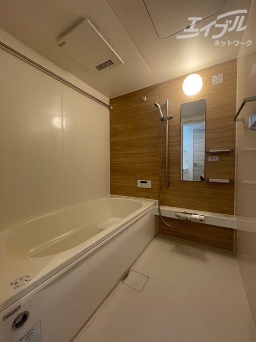  大阪メトロ御堂筋線/江坂駅 徒歩15分 2階 築1年