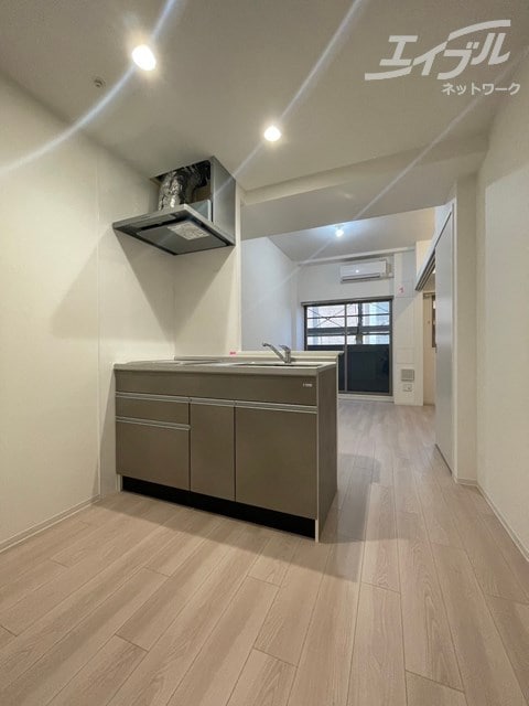  大阪メトロ御堂筋線/江坂駅 徒歩7分 3階 築1年