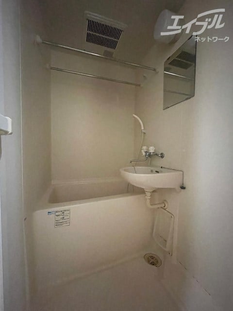  大阪モノレール大阪モノレール線/千里中央駅 徒歩11分 2階 築27年