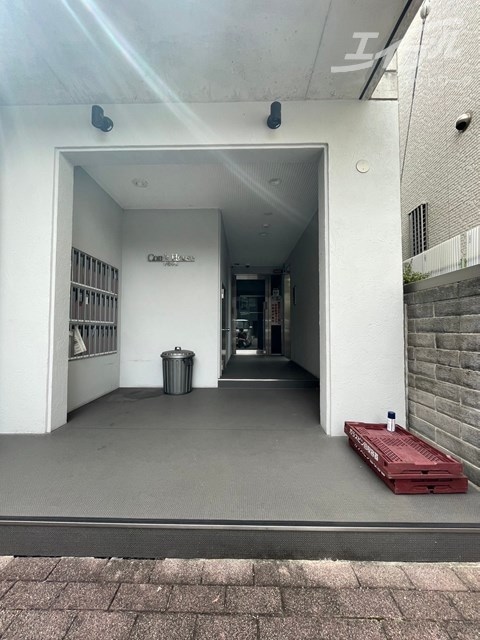  大阪モノレール大阪モノレール線/千里中央駅 徒歩11分 2階 築27年