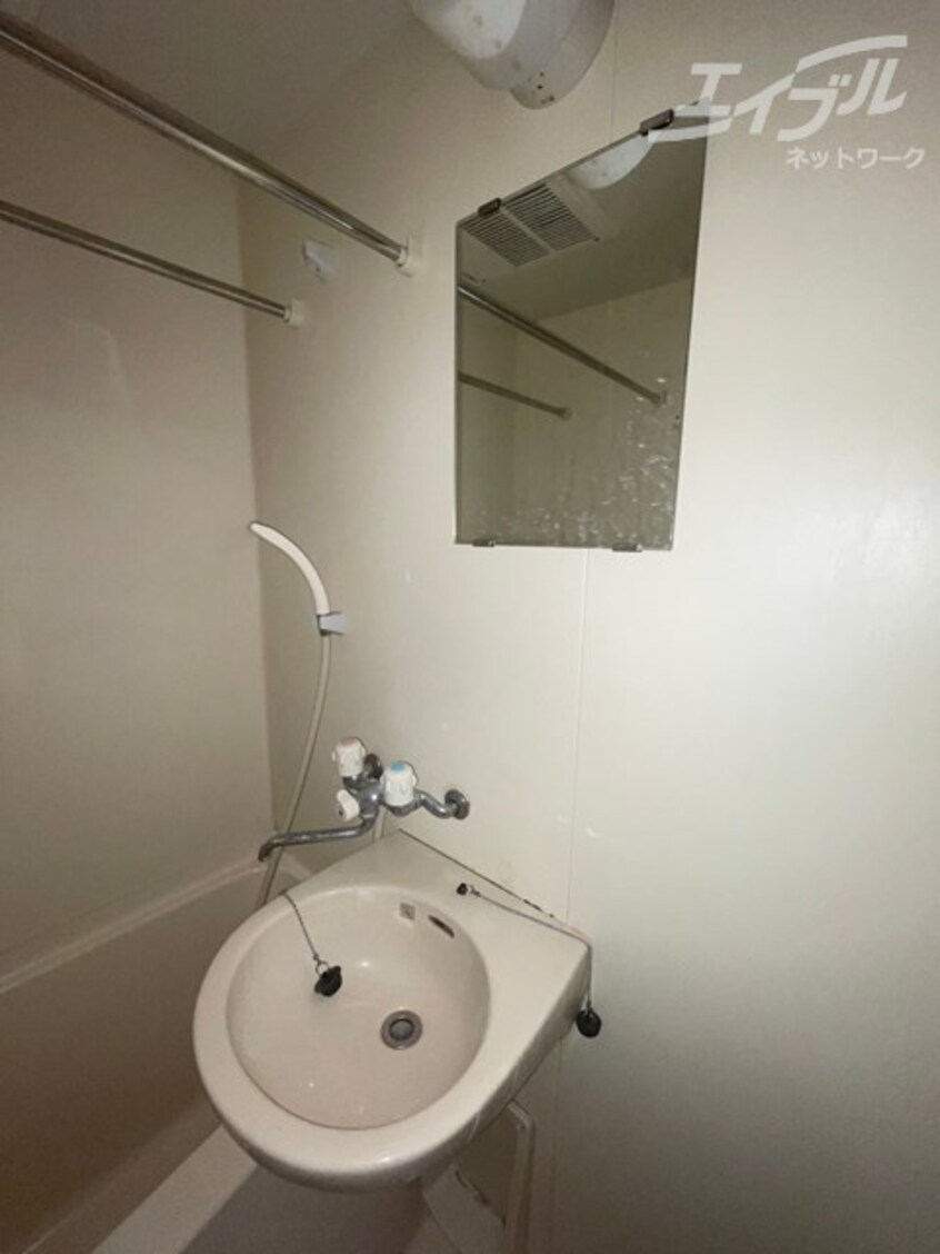  大阪モノレール大阪モノレール線/千里中央駅 徒歩11分 2階 築27年