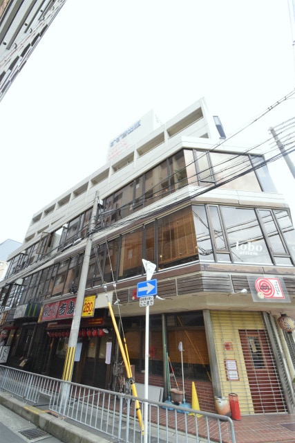  江坂パークビル