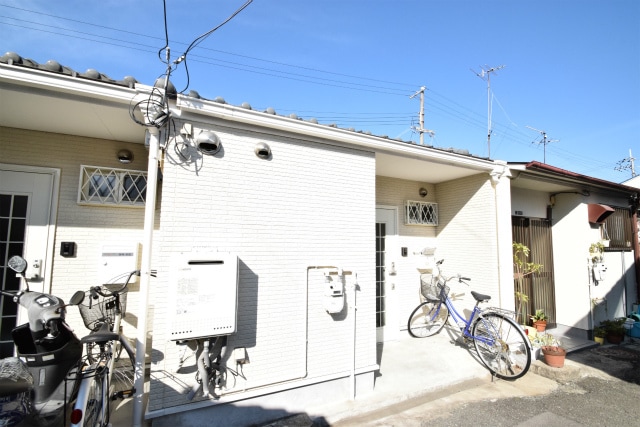  東海道本線<琵琶湖線・JR京都線>/吹田駅 徒歩5分 1階 築48年