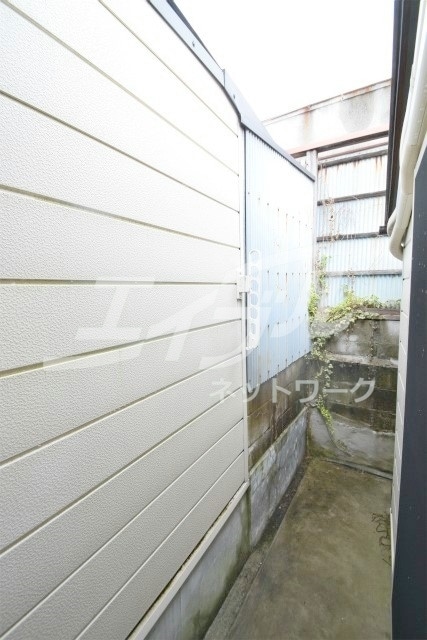  東海道本線<琵琶湖線・JR京都線>/吹田駅 徒歩5分 1階 築48年