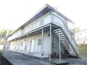 プロスベリティ高阪 B棟