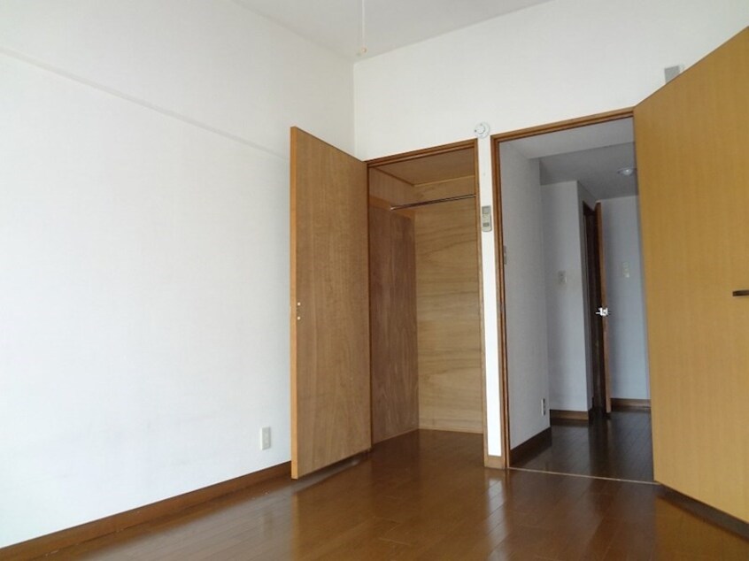 ※写真は別号室です。 犬飼ハイツ