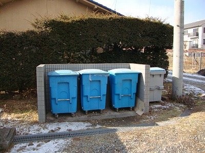  シルクスクエア
