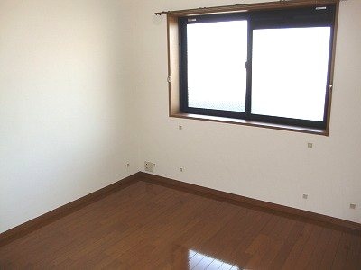  シルクスクエア