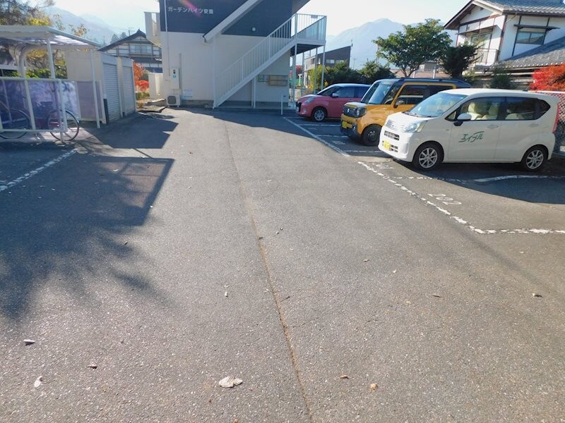  ガーデンハイツ安藤