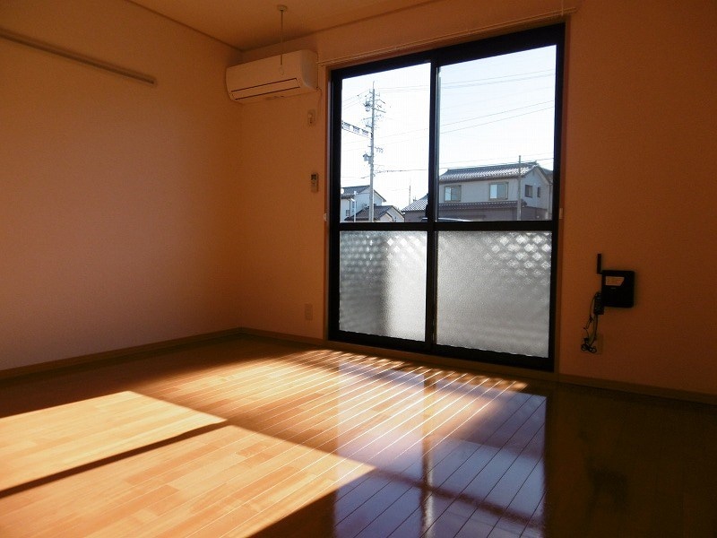  エクセレントタウン・村井Ａ