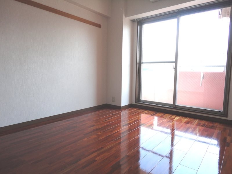  ロワール中央ビル