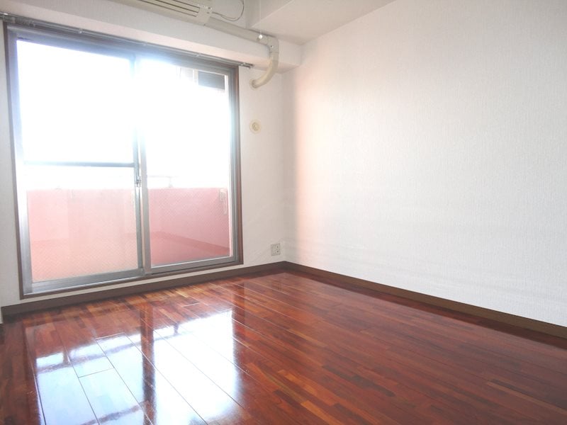  ロワール中央ビル