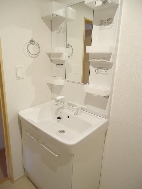  フレスクーラ蟻ヶ崎 II
