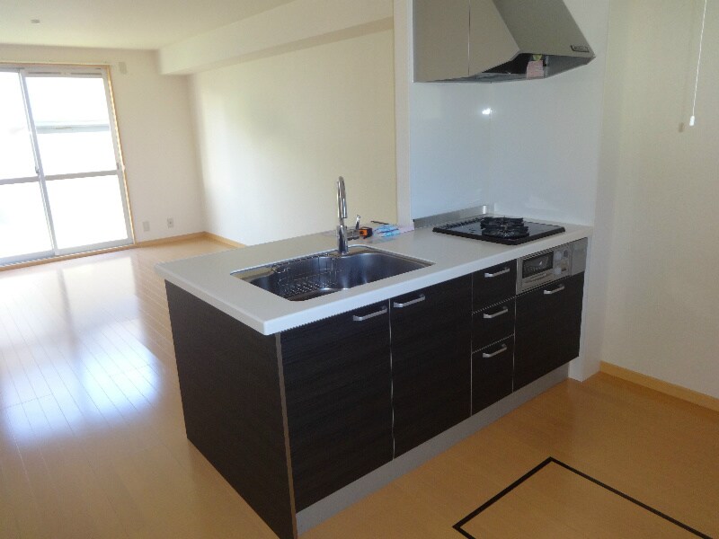  ビューラ南郷　北棟