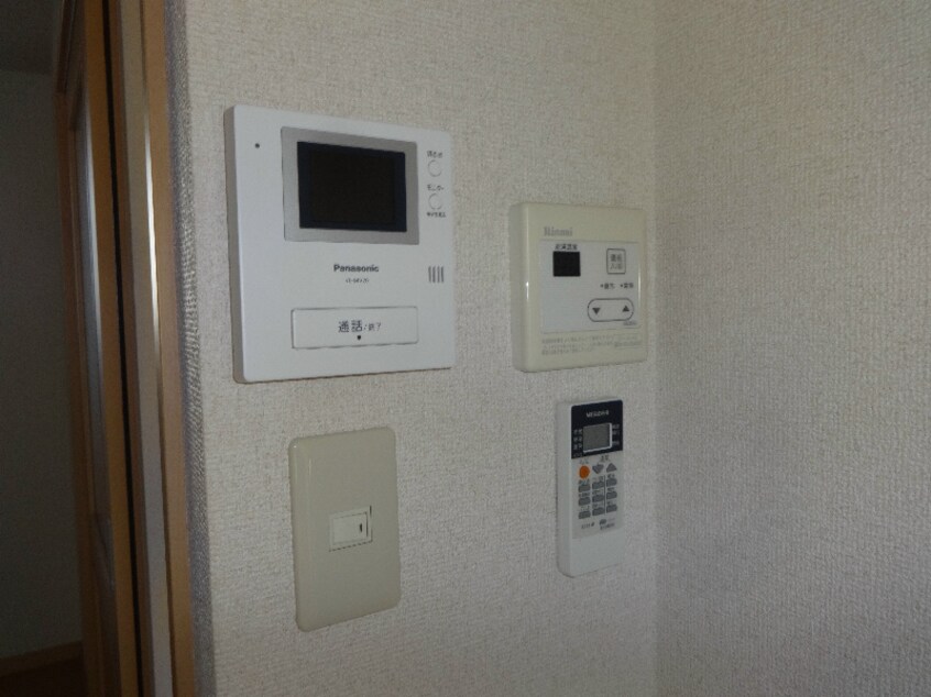  ビューラ南郷　北棟