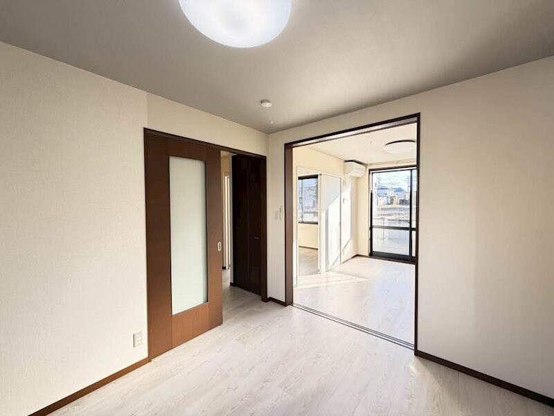  サンライズ杉山