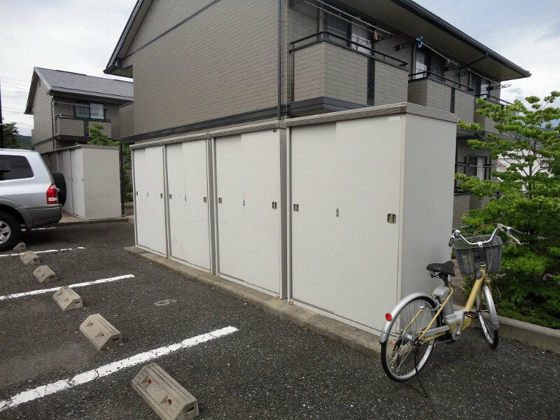  グランドール沢村Ａ