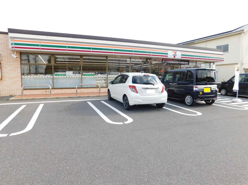 ｾﾌﾞﾝｲﾚﾌﾞﾝ 松本芳川村井町店(コンビニ)まで261m Ｆ・タウンＤ