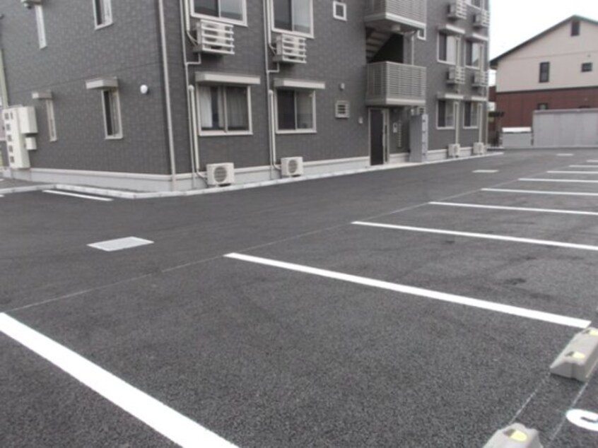 103の参考画像です。 La Pino