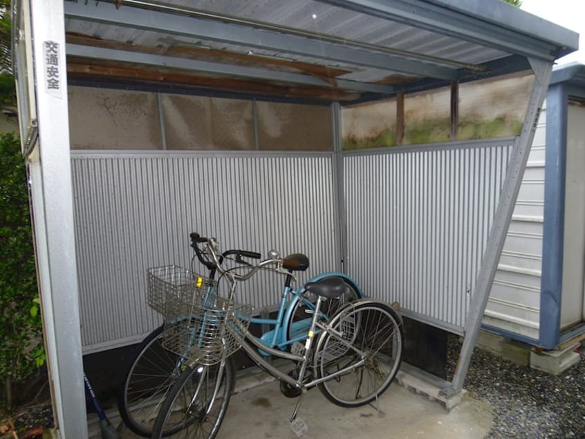  島内山﨑アパート