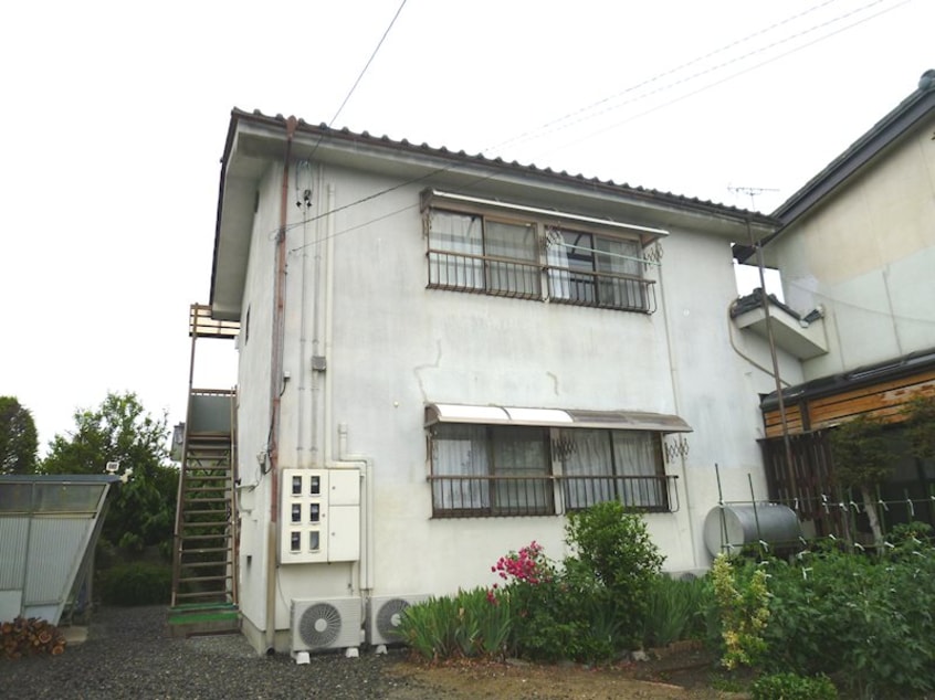  島内山﨑アパート