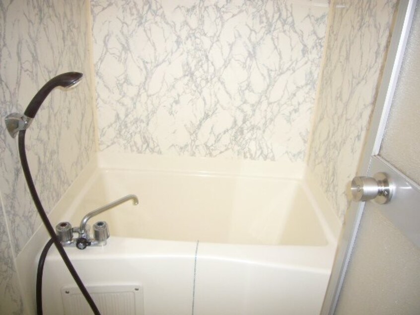  第二フラワーハイツ