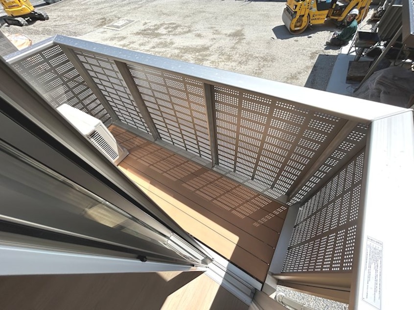  ネオ・アコール