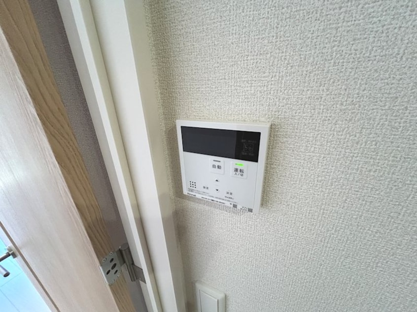  ネオ・アコール