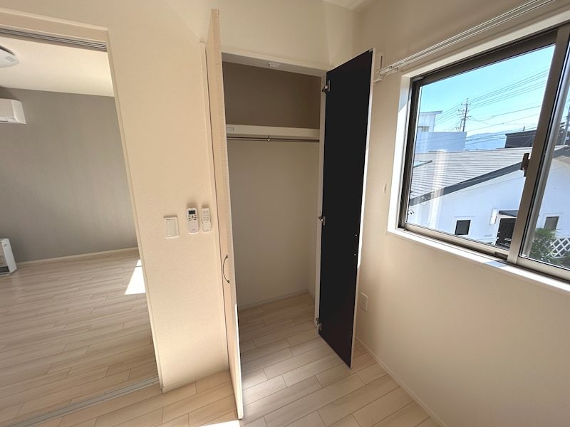  トレアティック島内